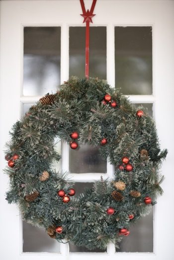 Christmas wreath frosted glass