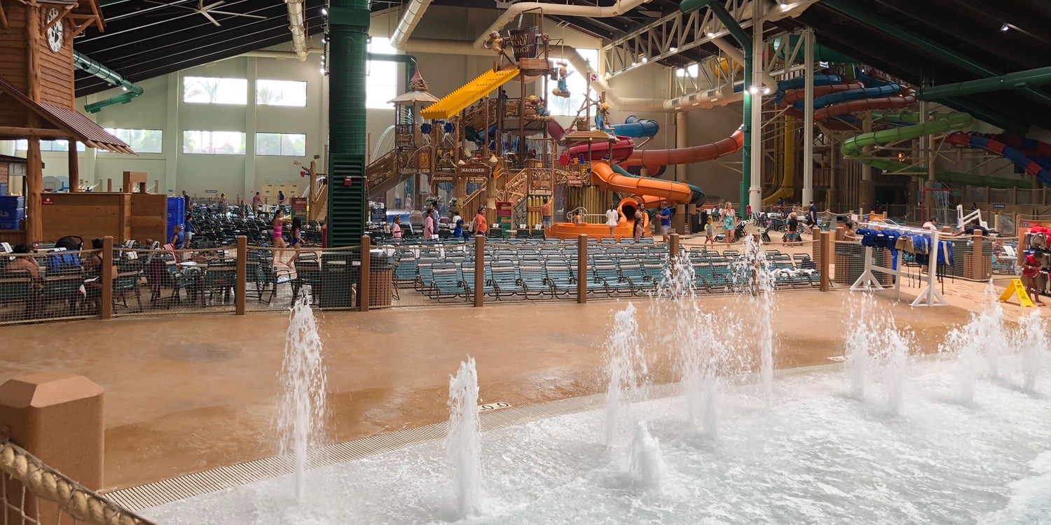 What To Pack For A Great Wolf Lodge Vacation Metropolitan Mama