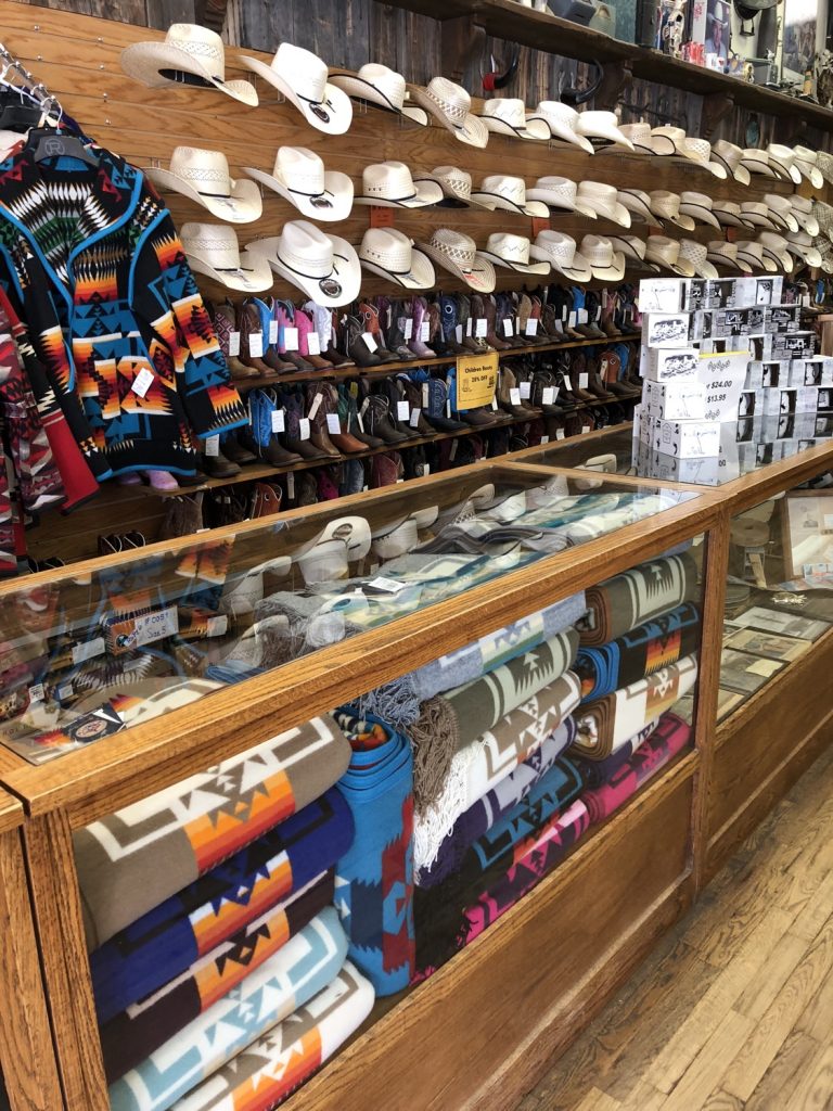 hats blankets store gallup new mexico