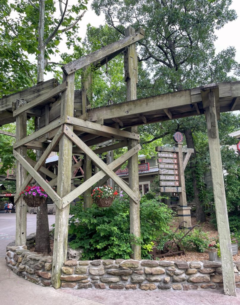 Travel With Kids: Silver Dollar City 29