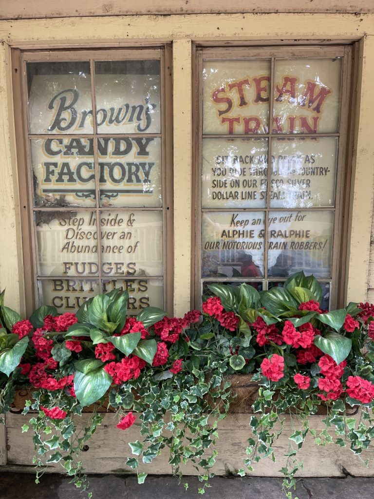 Travel With Kids: Silver Dollar City 39